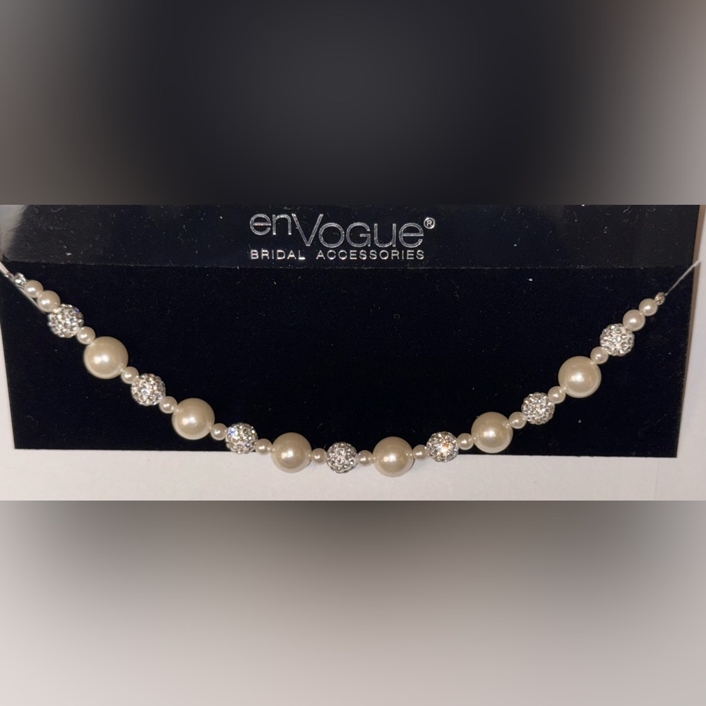 EnVogue Bridal Bracelet Faux Pearls